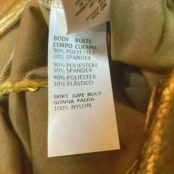 Childs size small to medium adorable gold costume with feather headdress. - Picture 8 of 13